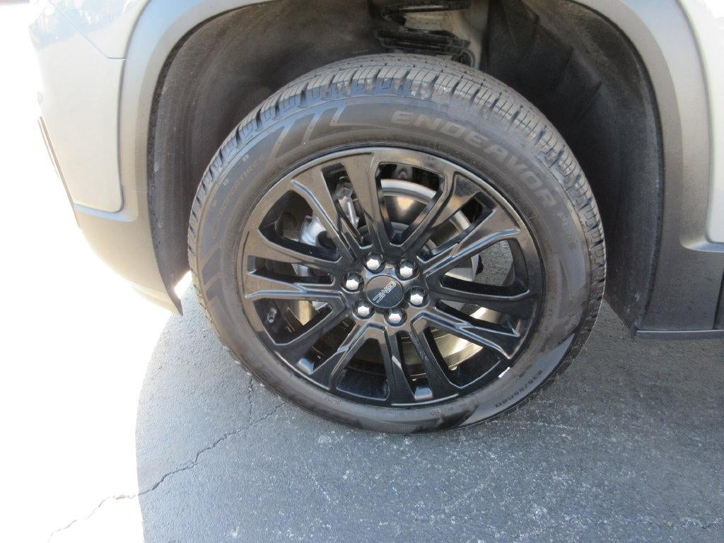 2022 GMC Acadia SLE