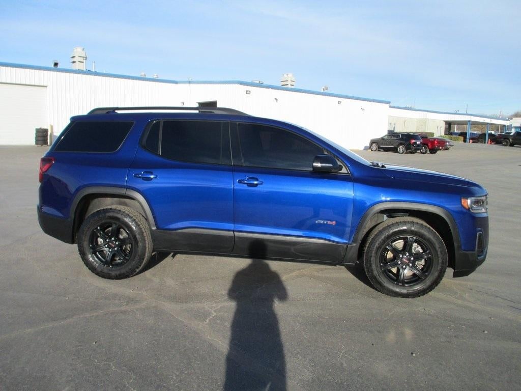 2023 GMC Acadia AT4
