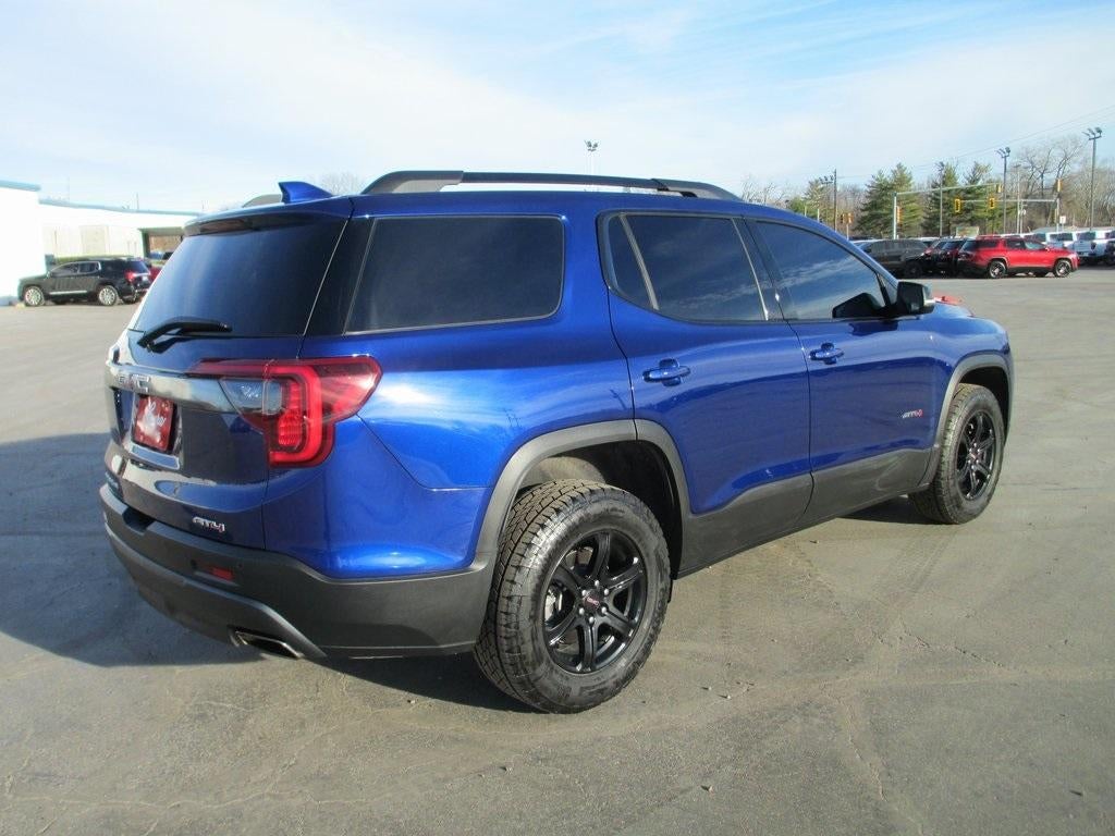 2023 GMC Acadia AT4