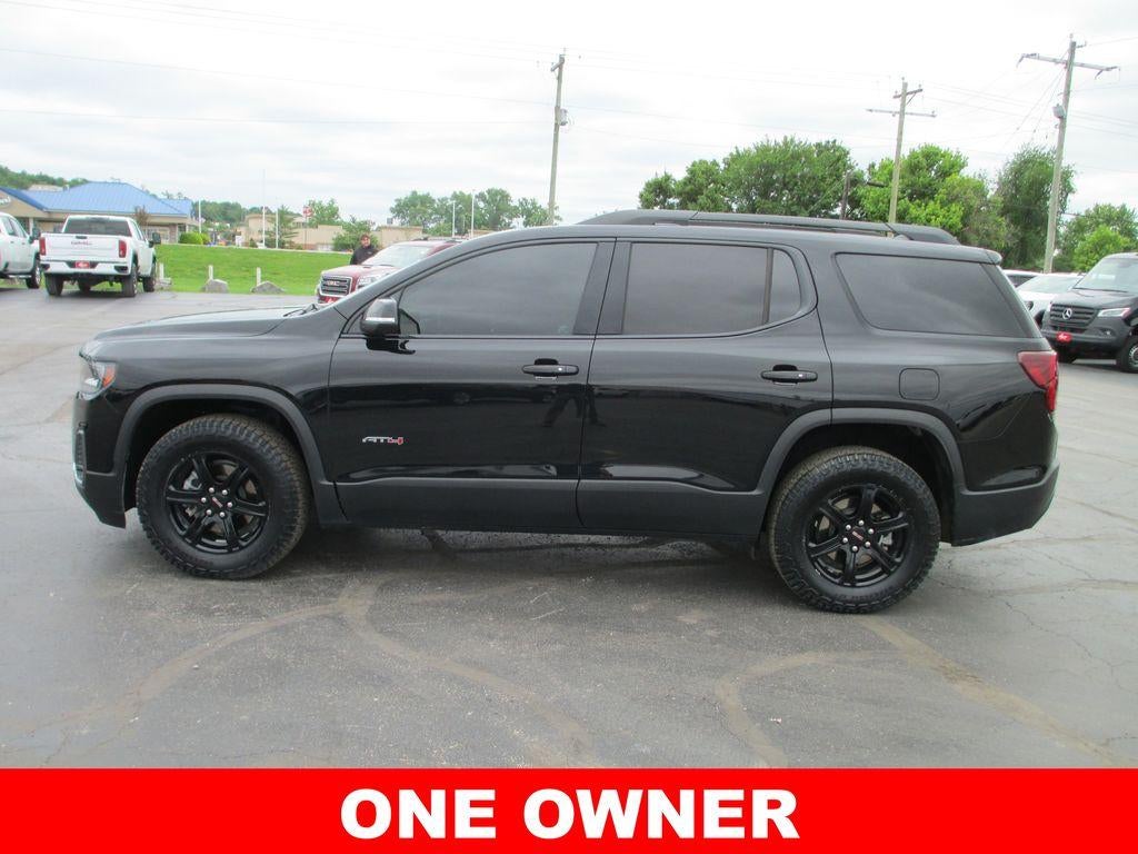 2023 GMC Acadia AT4