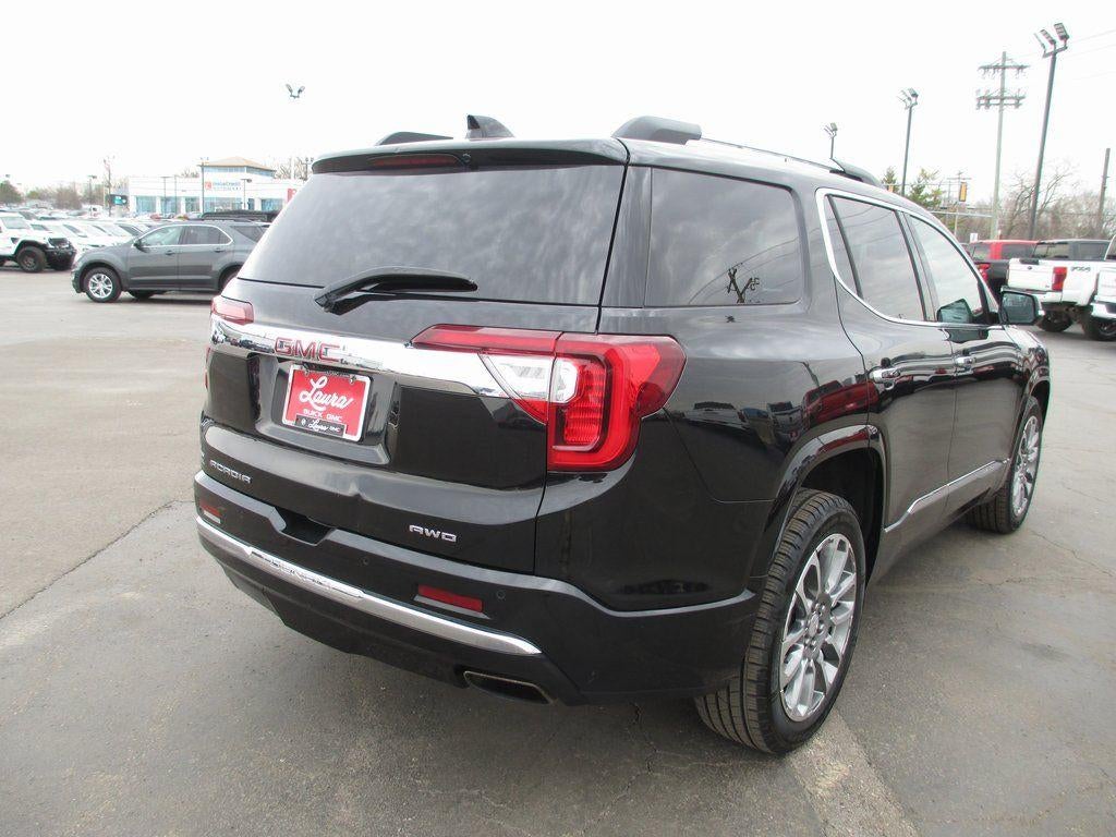 2022 GMC Acadia Denali