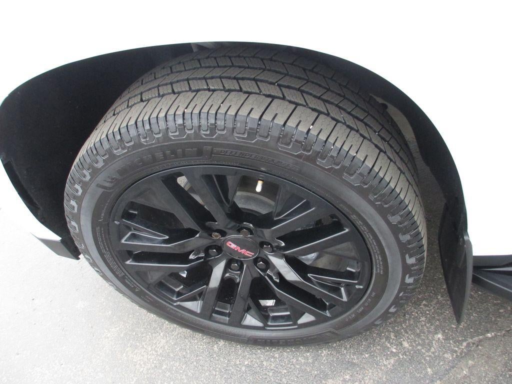 2021 GMC Yukon SLE