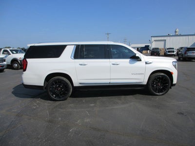 2023 GMC Yukon XL SLT