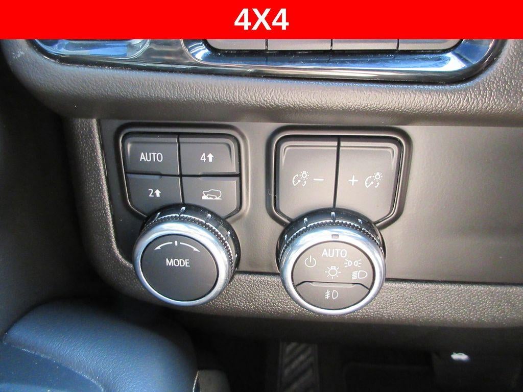 2025 GMC Yukon XL Elevation