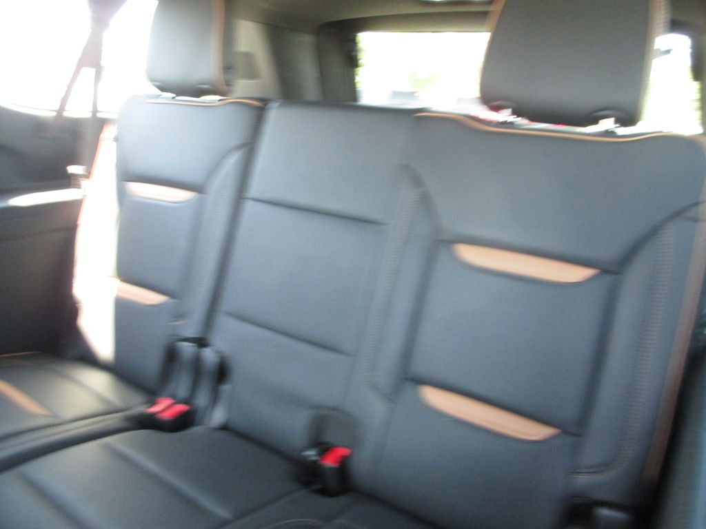 2024 GMC Yukon XL AT4