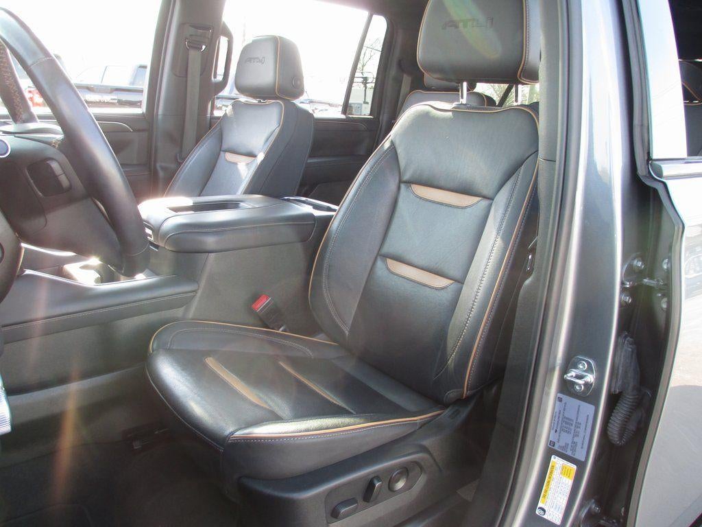 2022 GMC Yukon XL AT4