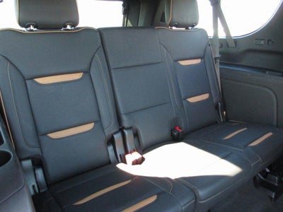 2022 GMC Yukon XL AT4