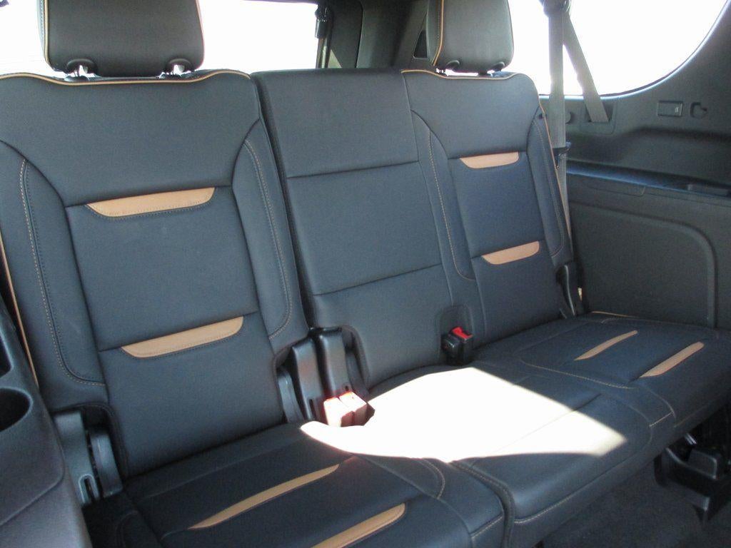 2022 GMC Yukon XL AT4