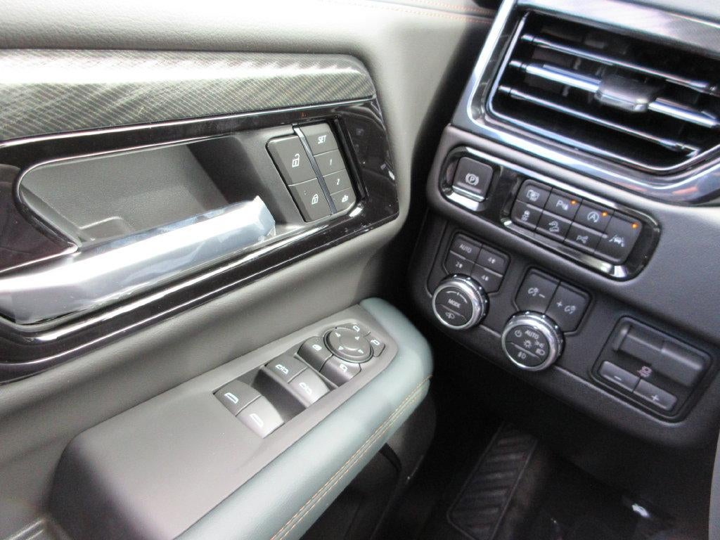 2027 GMC Yukon XL AT4