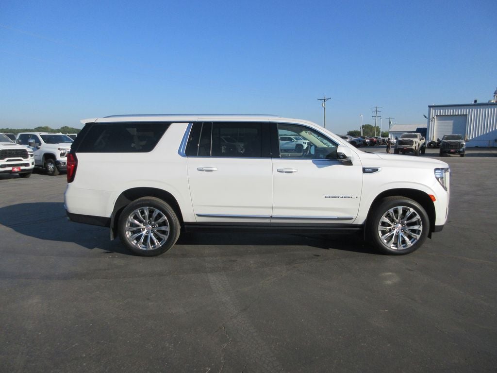 2023 GMC Yukon XL Denali