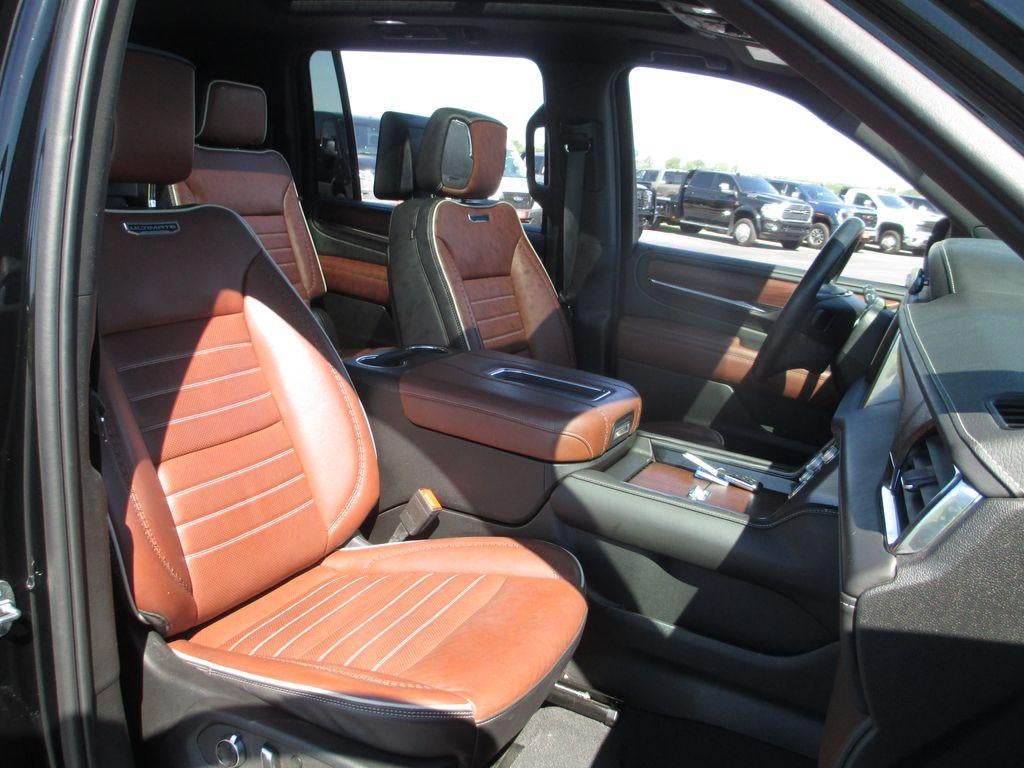 2024 GMC Yukon XL Denali Ultimate