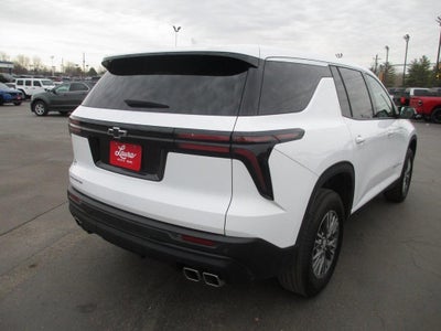 2024 Chevrolet Traverse LS