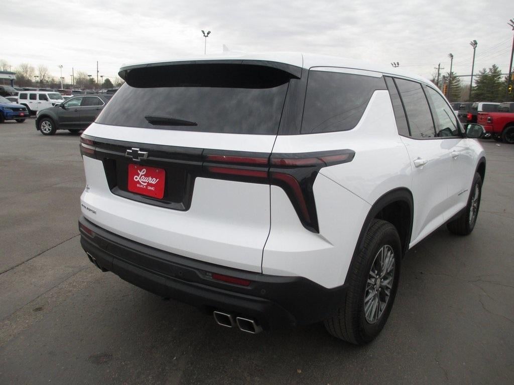 2024 Chevrolet Traverse LS