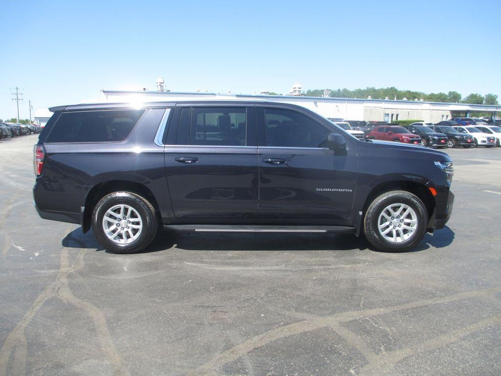 2023 Chevrolet Suburban LT