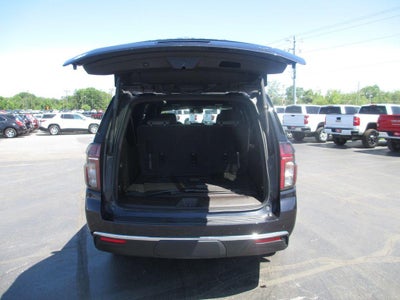 2023 Chevrolet Suburban LT