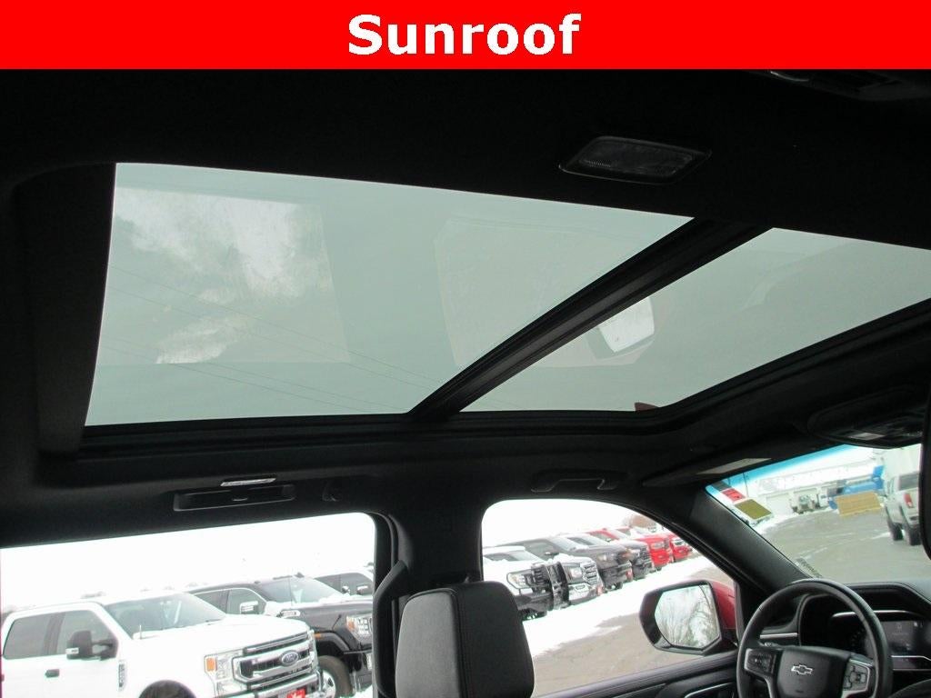 2023 Chevrolet Suburban RST