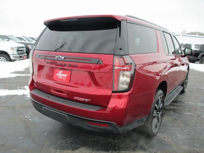 2023 Chevrolet Suburban RST