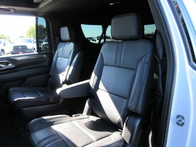 2023 Chevrolet Suburban RST