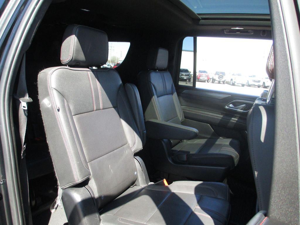 2023 Chevrolet Suburban RST