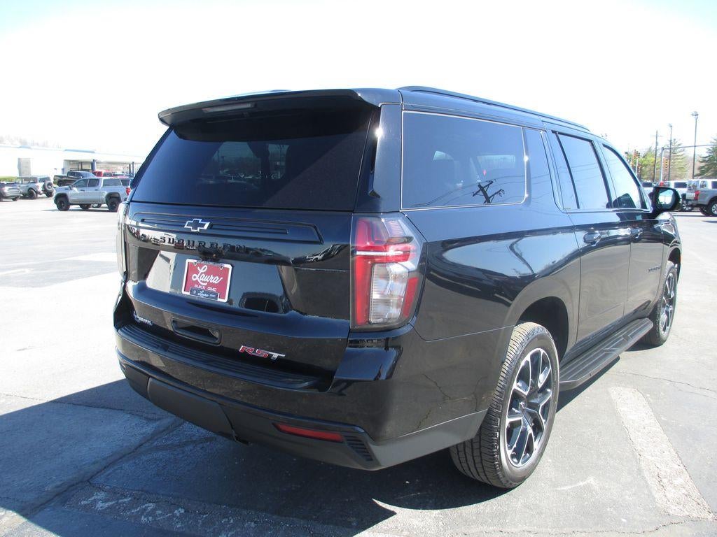 2023 Chevrolet Suburban RST
