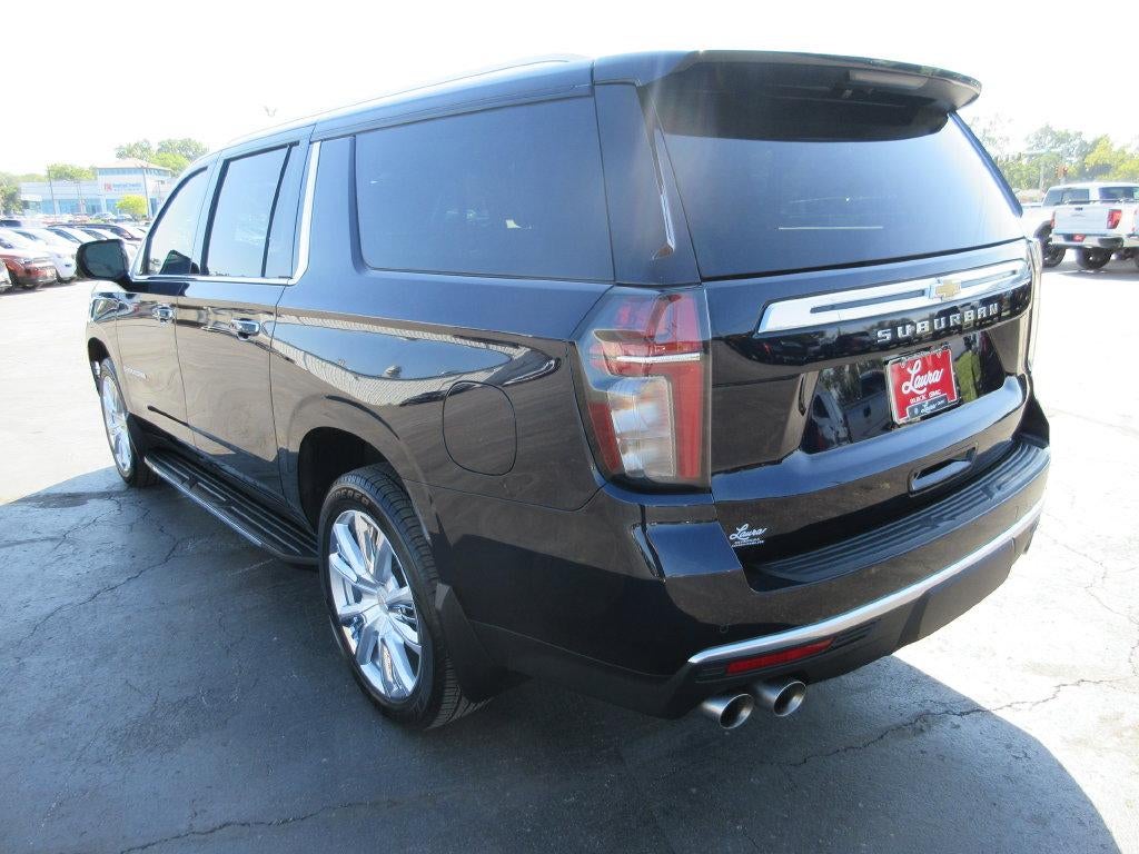 2023 Chevrolet Suburban High Country