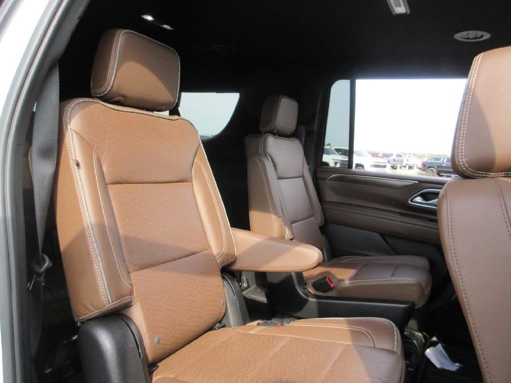 2022 Chevrolet Suburban High Country