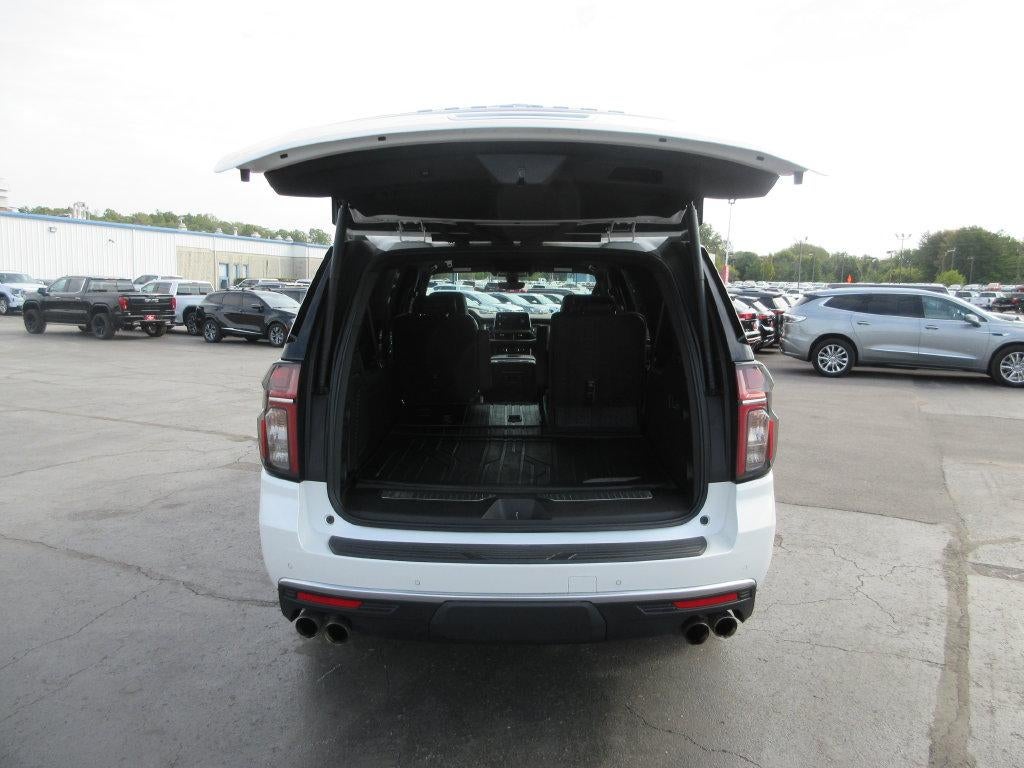 2022 Chevrolet Suburban High Country