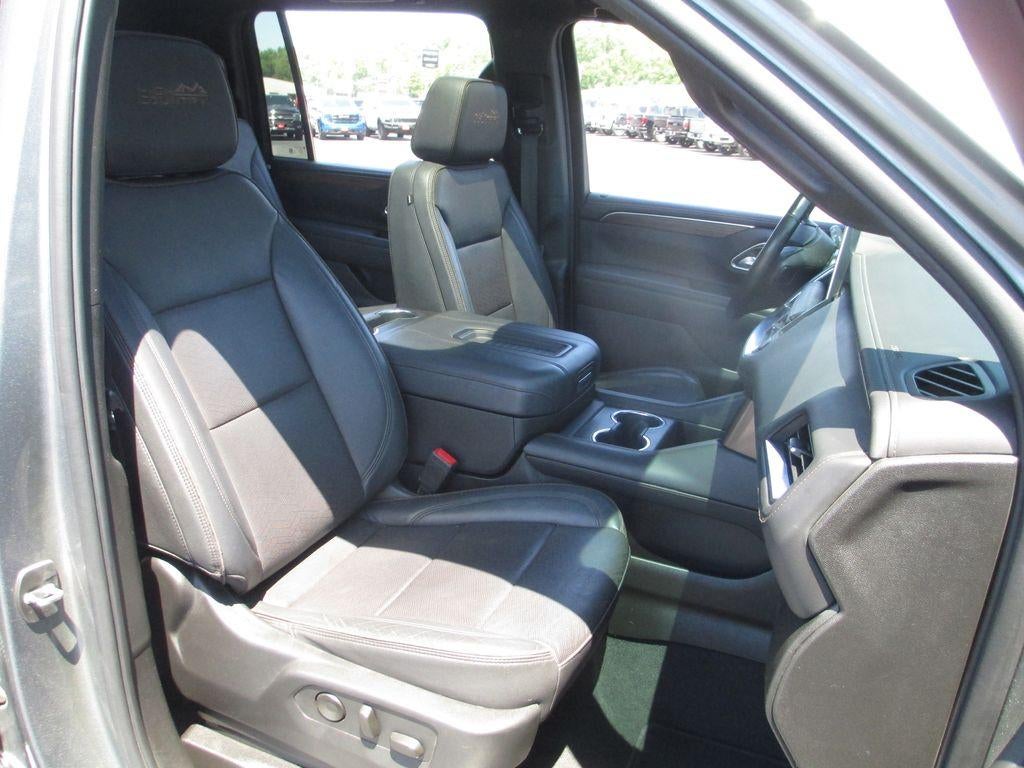 2022 Chevrolet Suburban High Country