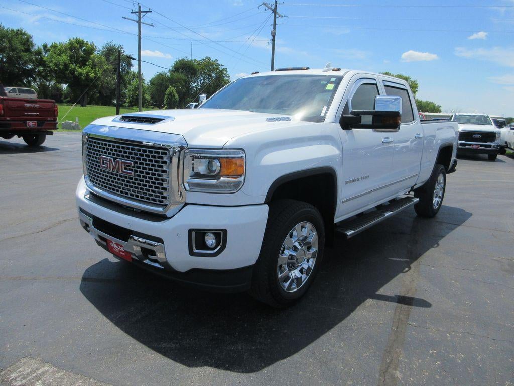 2017 GMC Sierra 2500 HD Denali