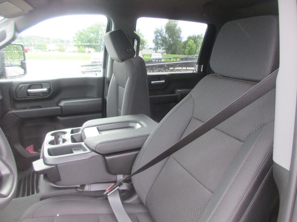 2026 GMC Sierra 3500 HD Pro DRW