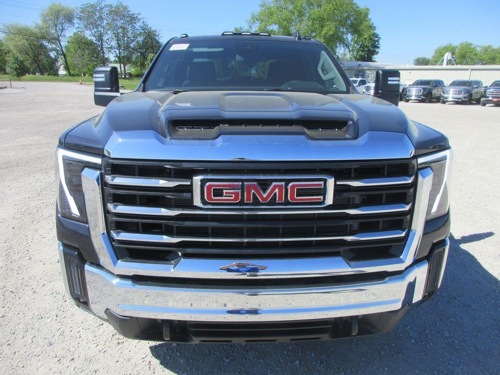2026 GMC Sierra 3500 HD SLE