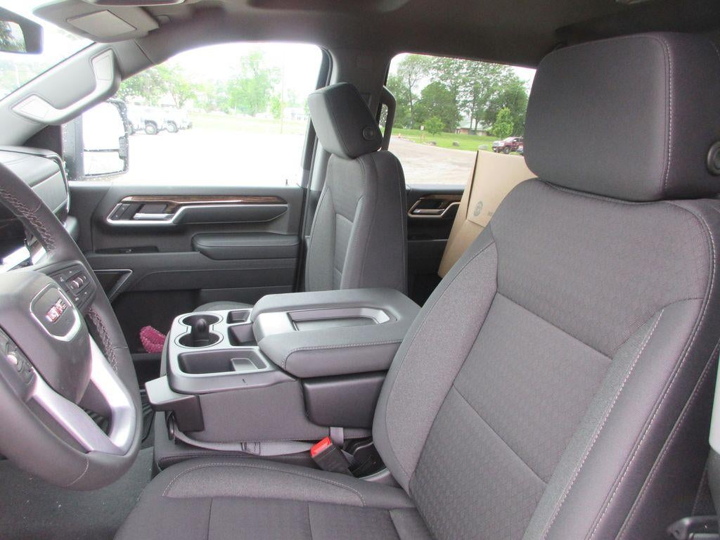 2026 GMC Sierra 3500 HD SLE DRW