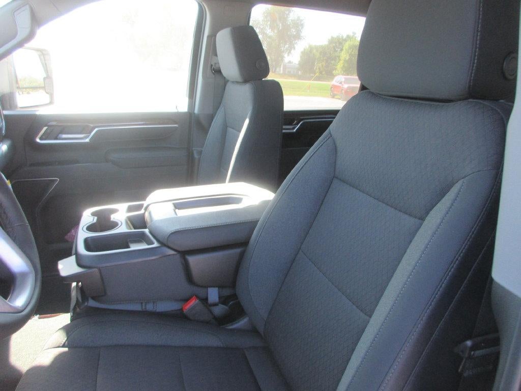 2026 GMC Sierra 3500 HD SLE
