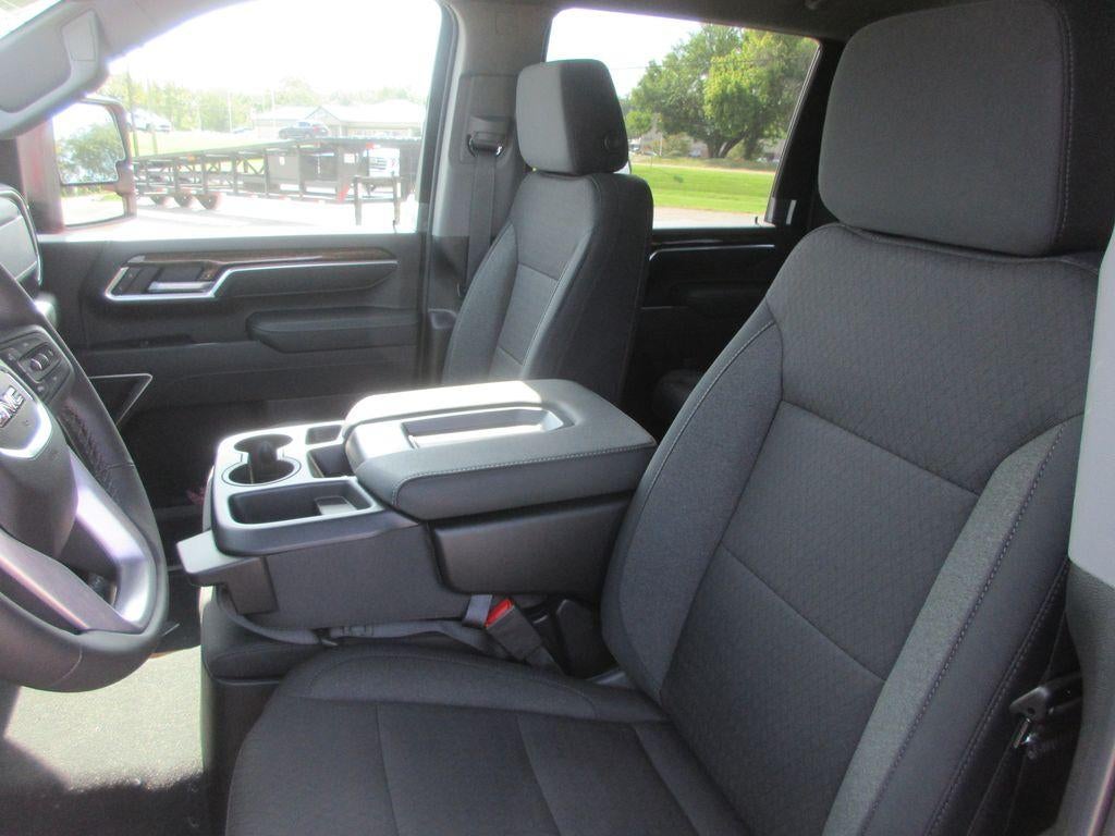 2026 GMC Sierra 3500 HD SLE