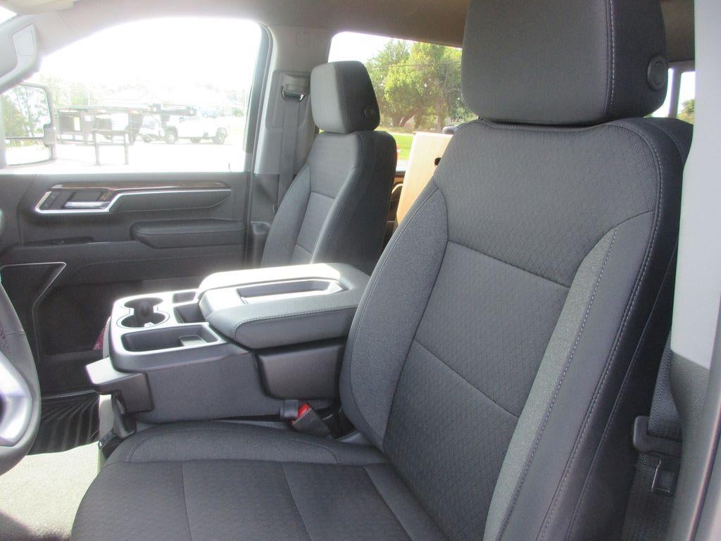 2026 GMC Sierra 3500 HD SLE DRW