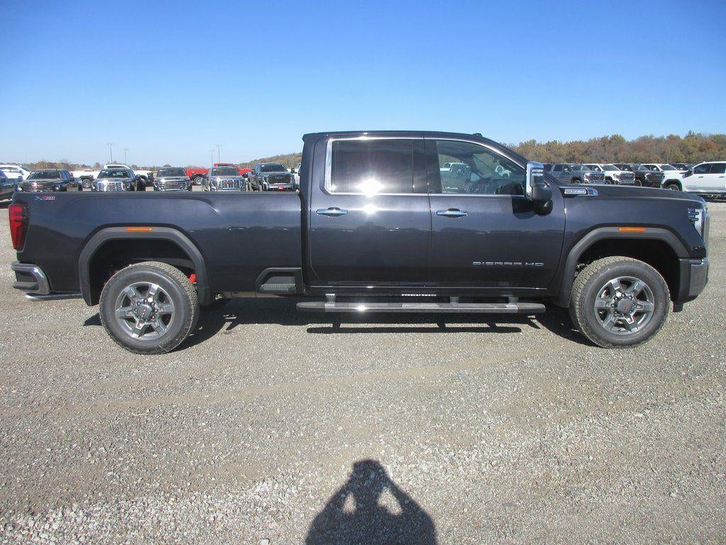 2026 GMC Sierra 3500 HD SLT
