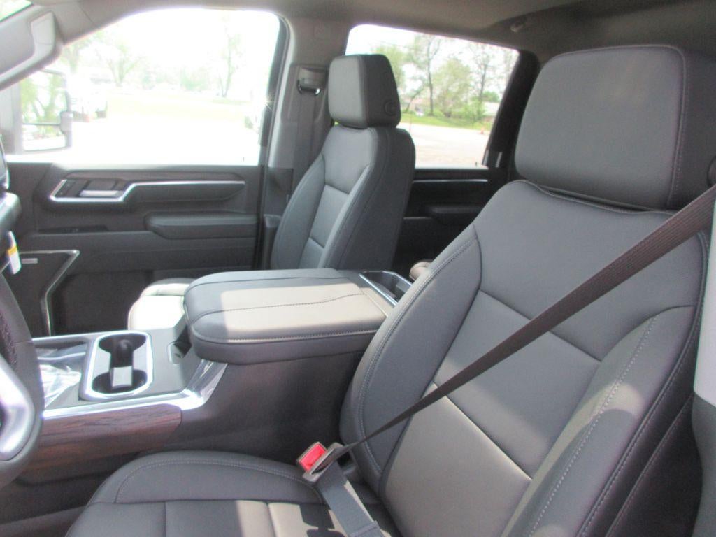 2026 GMC Sierra 3500 HD SLT