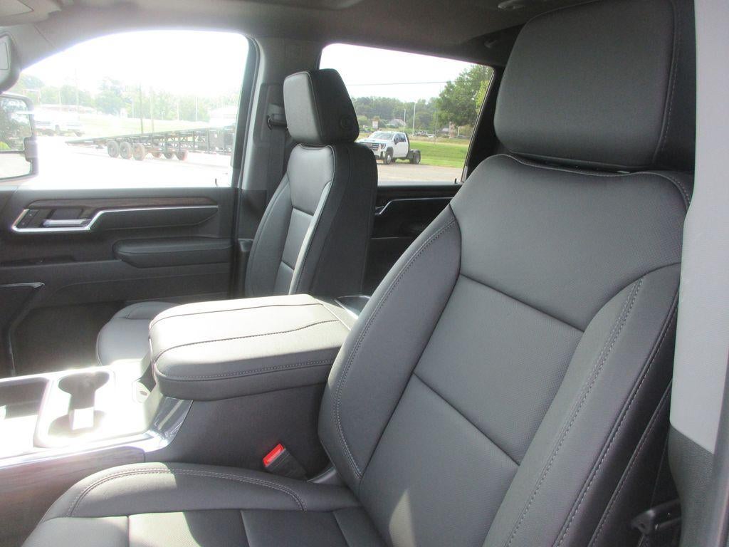 2026 GMC Sierra 3500 HD SLT