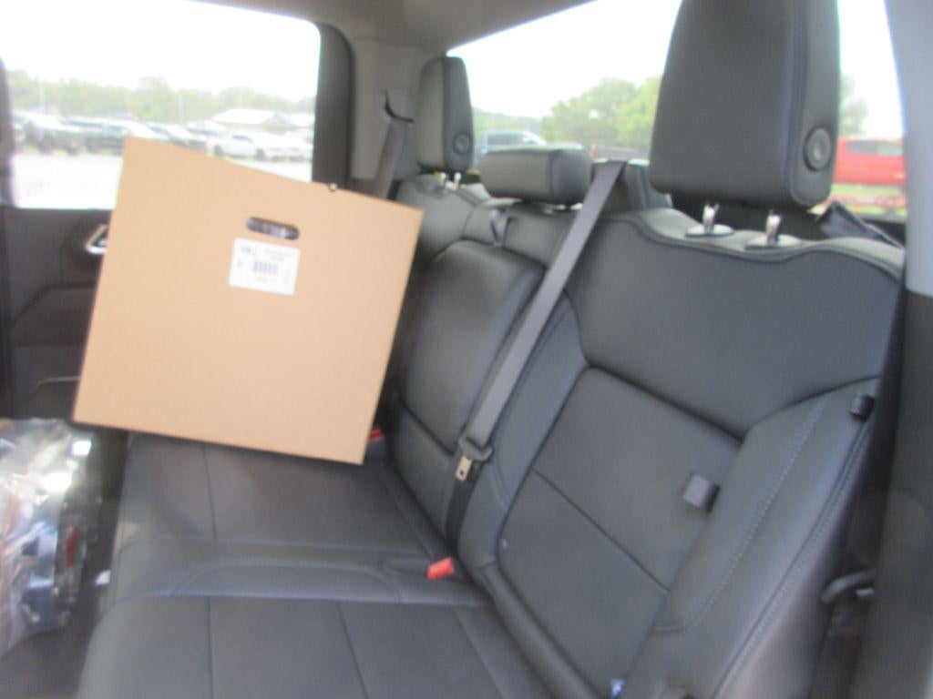 2026 GMC Sierra 3500 HD SLT DRW