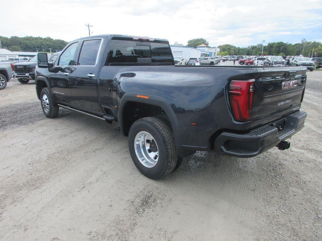 2026 GMC Sierra 3500 HD Denali DRW
