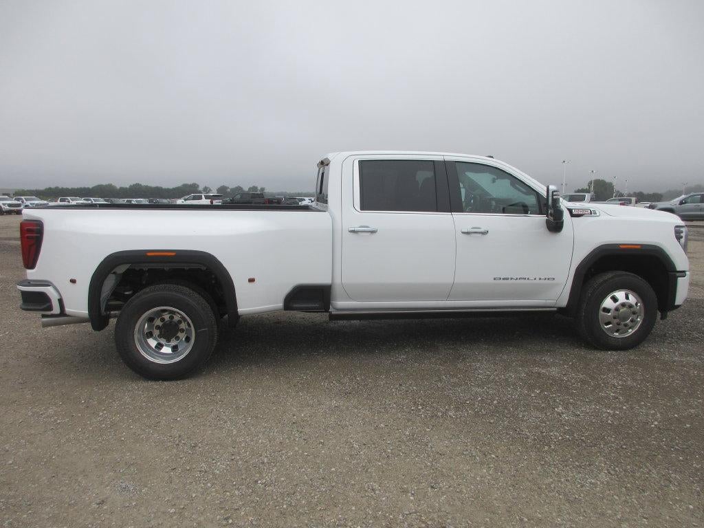 2026 GMC Sierra 3500 HD Denali DRW