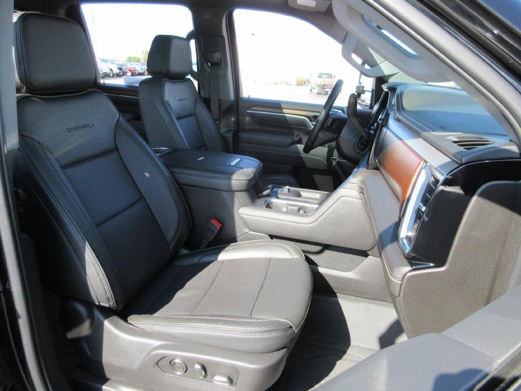 2025 GMC Sierra 3500 HD Denali
