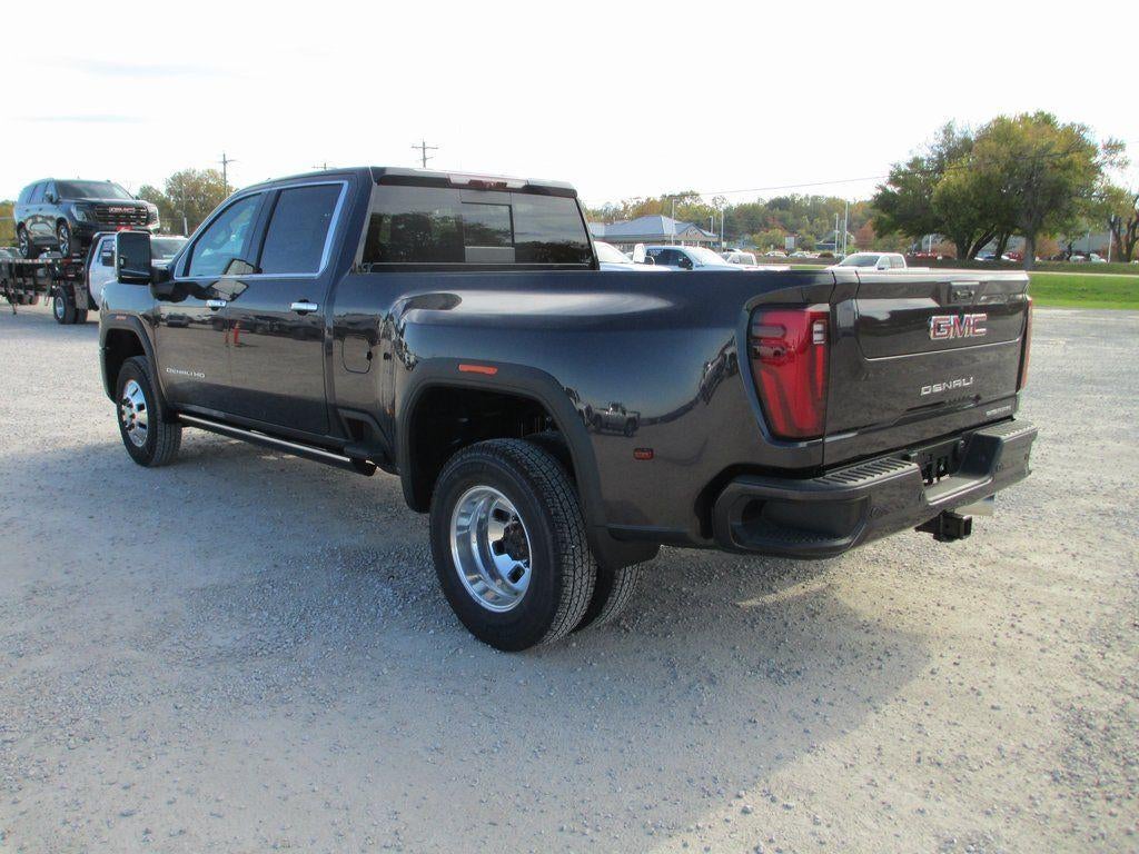 2026 GMC Sierra 3500 HD Denali DRW