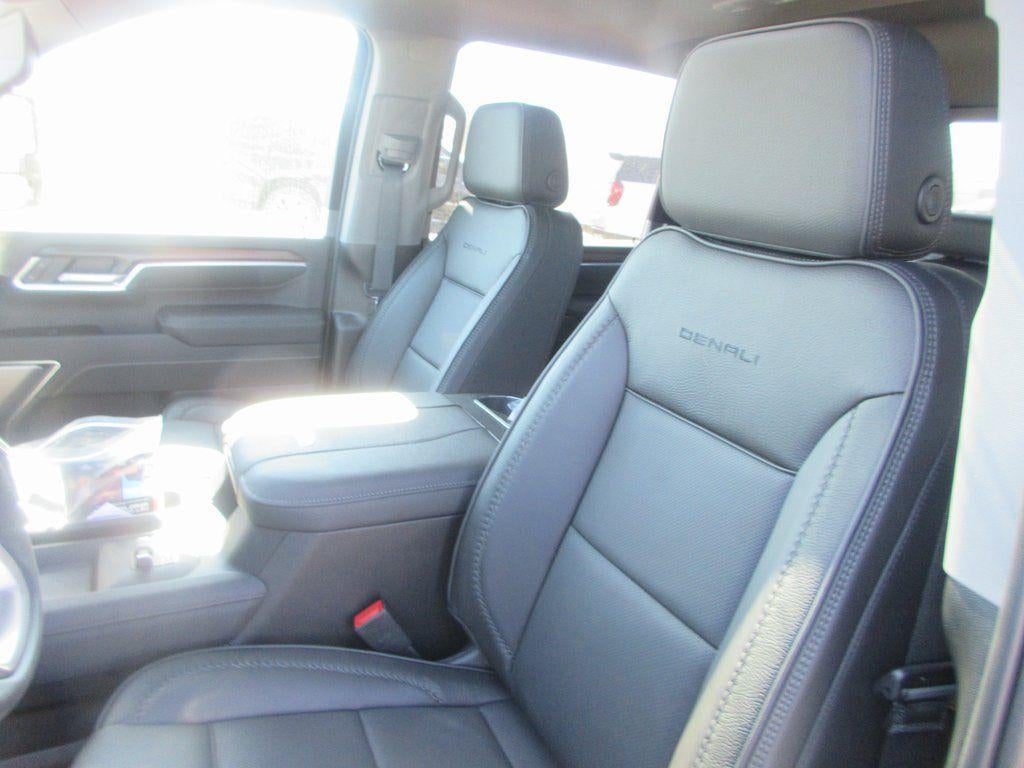 2026 GMC Sierra 3500 HD Denali DRW