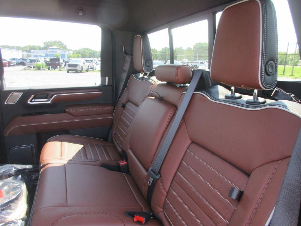 2026 GMC Sierra 3500 HD Denali Ultimate DRW