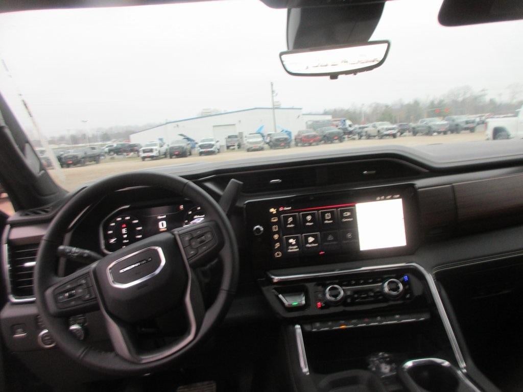 2026 GMC Sierra 3500 HD Denali Ultimate DRW