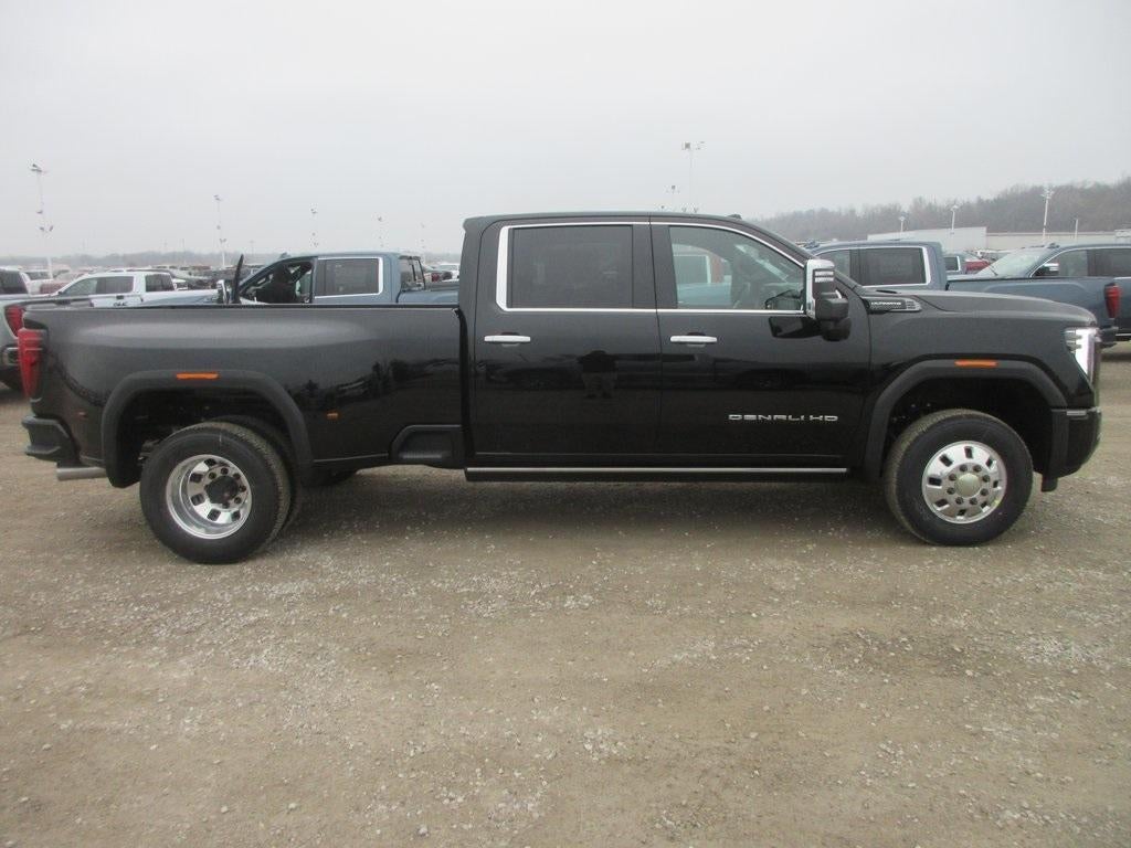 2026 GMC Sierra 3500 HD Denali Ultimate DRW