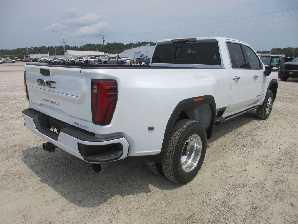2026 GMC Sierra 3500 HD Denali Ultimate DRW