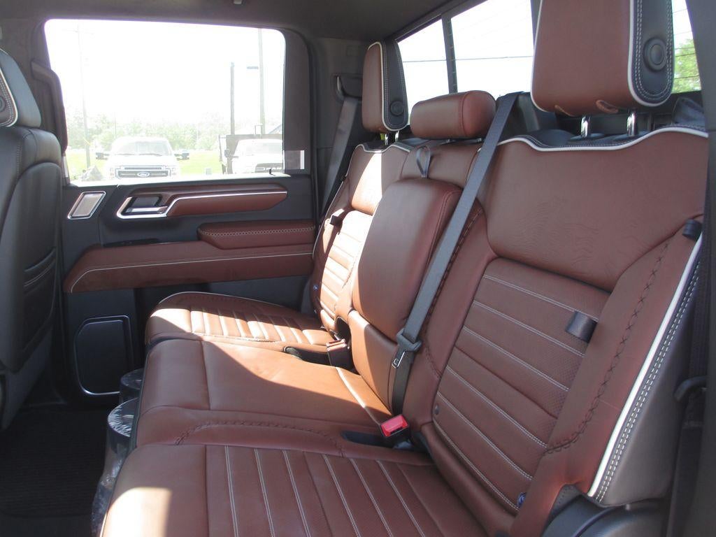 2026 GMC Sierra 3500 HD Denali Ultimate DRW