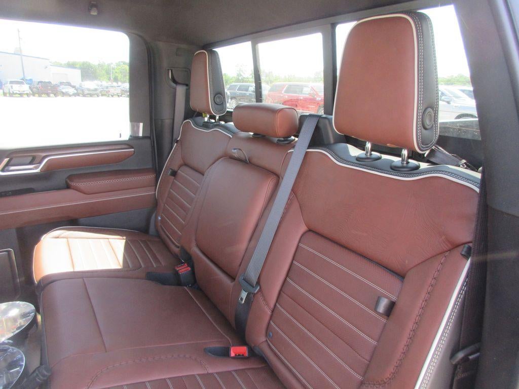2026 GMC Sierra 3500 HD Denali Ultimate DRW